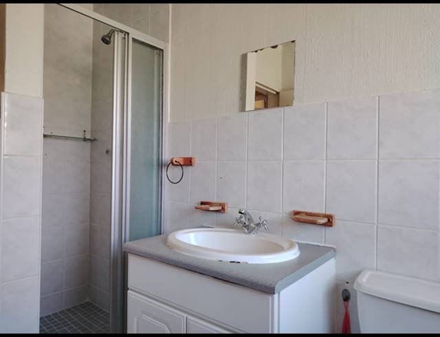 2 BEDROOM APARTMENT FOR SALE IN VORNA VALLEY